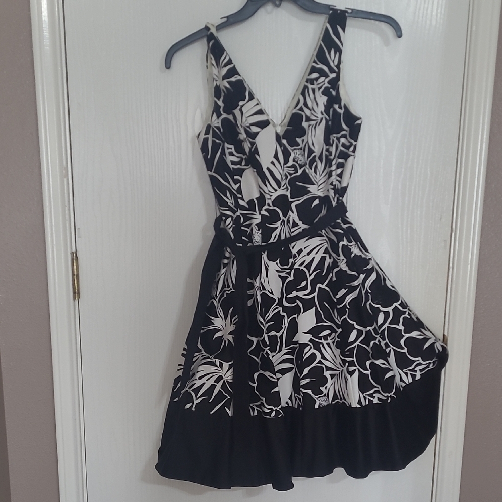 Nine West Black and White Floral Mini Dress